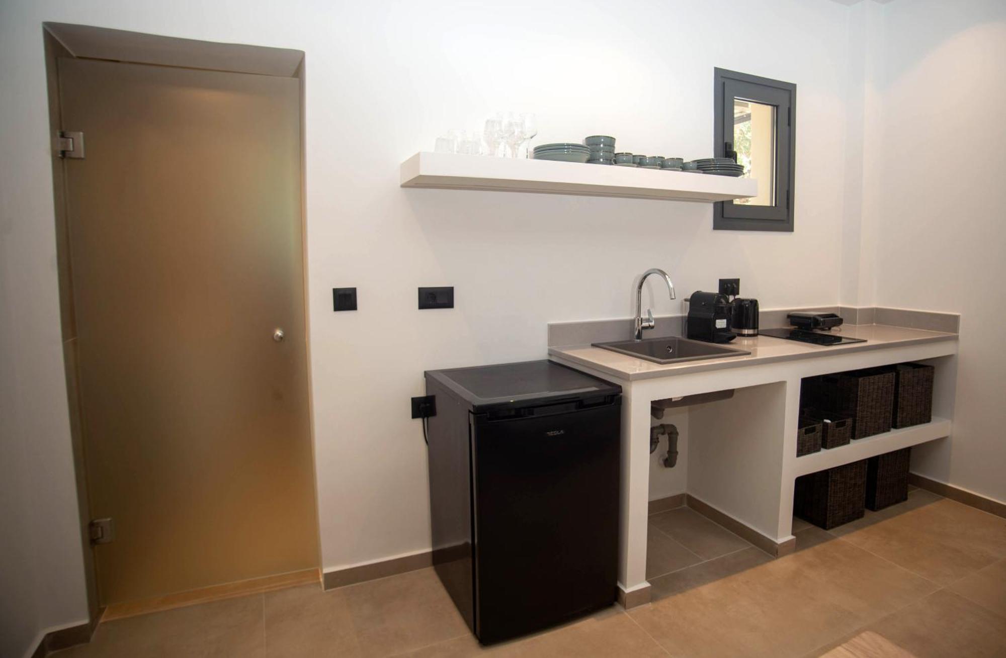 Marea Luxury Suites - Tramontana Koríthion Exterior foto